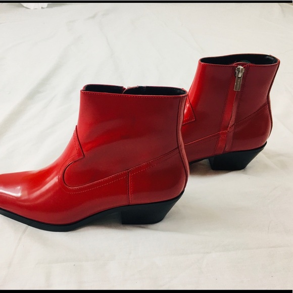 Red Boots - Picture 6 of 8